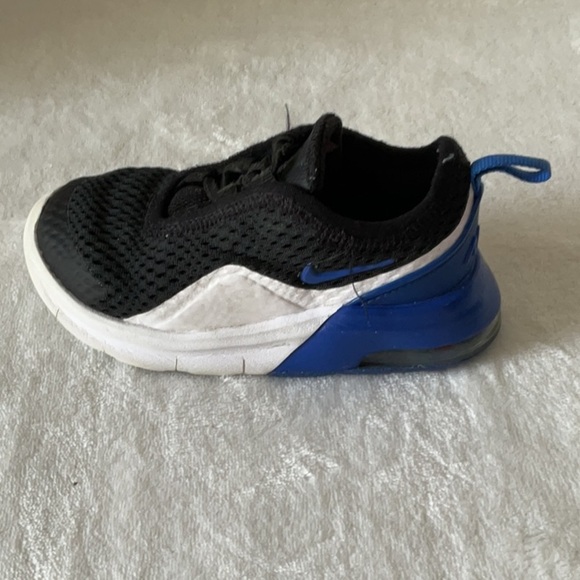 Nike air Black and Blue Mesh Slip-On Sneakers - Picture 5 of 7